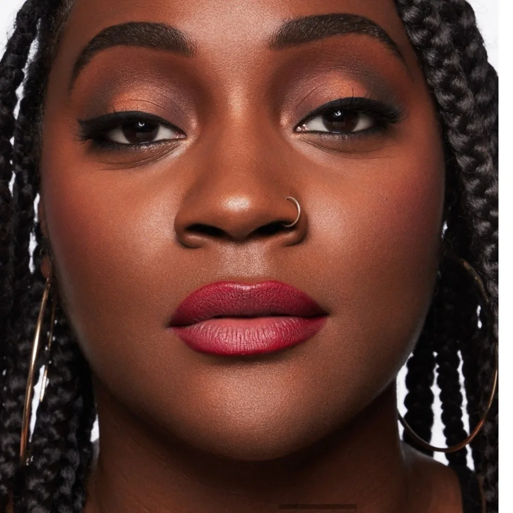 💋 GXVE BY GWEN STEFANI Pout to Get Real Overlining Lip Pencil